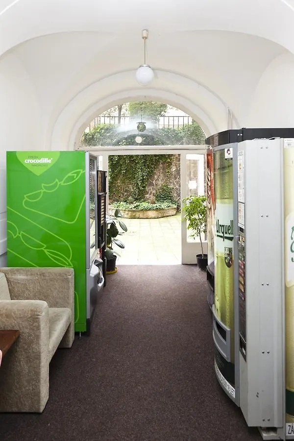 Hostel Hlávkova Praga